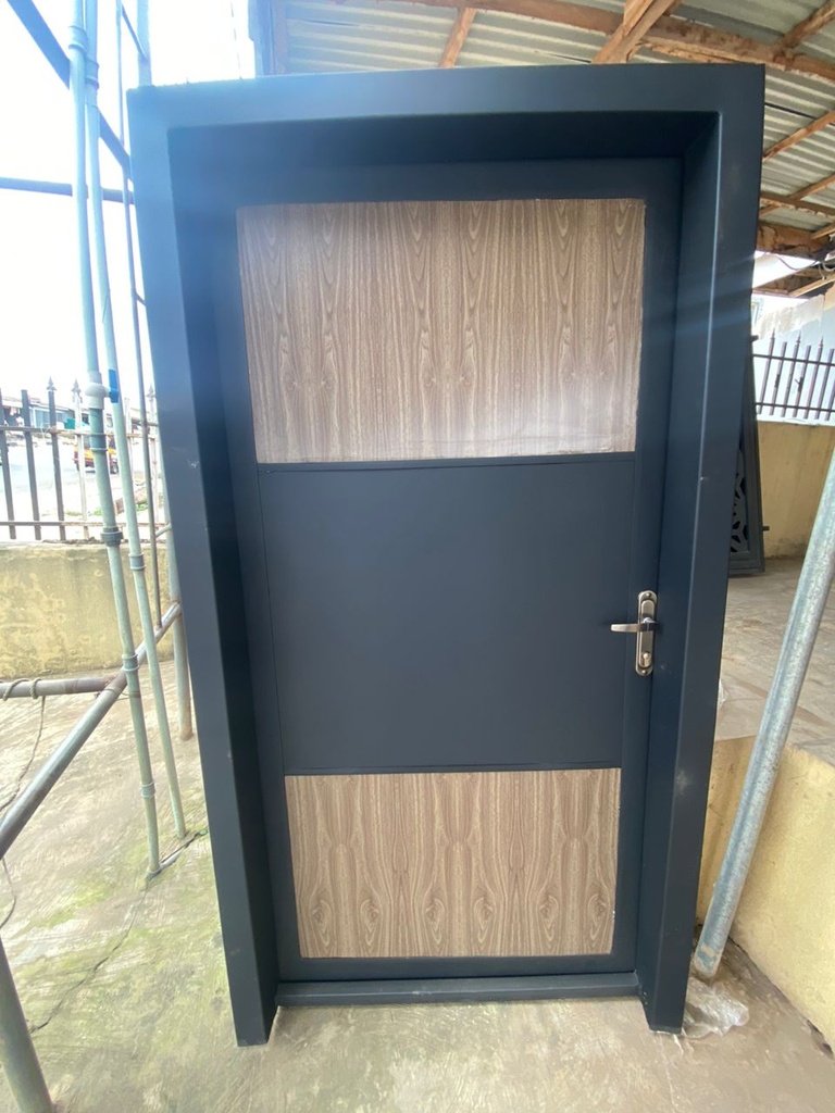 STEEL-WOOD FUSION DOOR